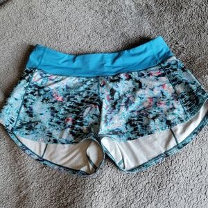 LULULEMON SPEED UP SHORT QUICK START MULTI/HAWAIIAN BLUE
